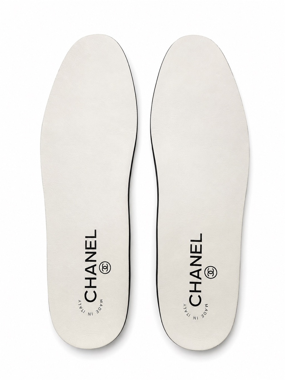 Chanel Leather Sneakers Size: EU 37
Color: White with cream sole
Made in Italy - Picture 11 of 12